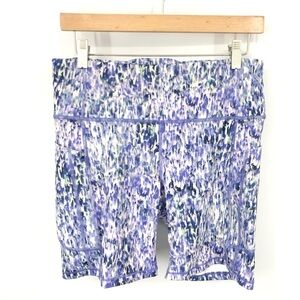 Athleta Women Size Large Shorts Ultimate Stash 7" Bike Blue Print High Rise